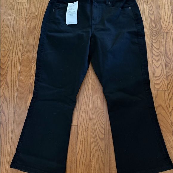 CAbi Black Tuxedo KICK FLARE Corduroy Jeans 10 #4907 NEW - Picture 3 of 6